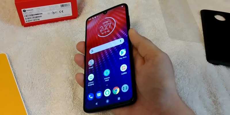 Moto Takes Leaks To Another Level, Someone Ordered Moto Z4 On Amazon Which Hasn