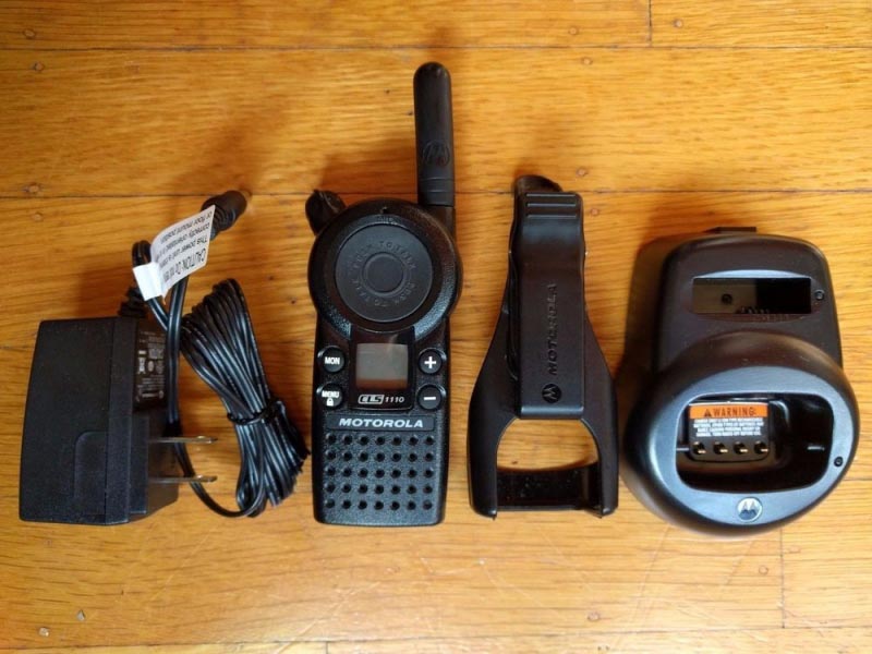 Motorola Business CLS1110 UHF Radio Review - Walkie Talkie Reviews