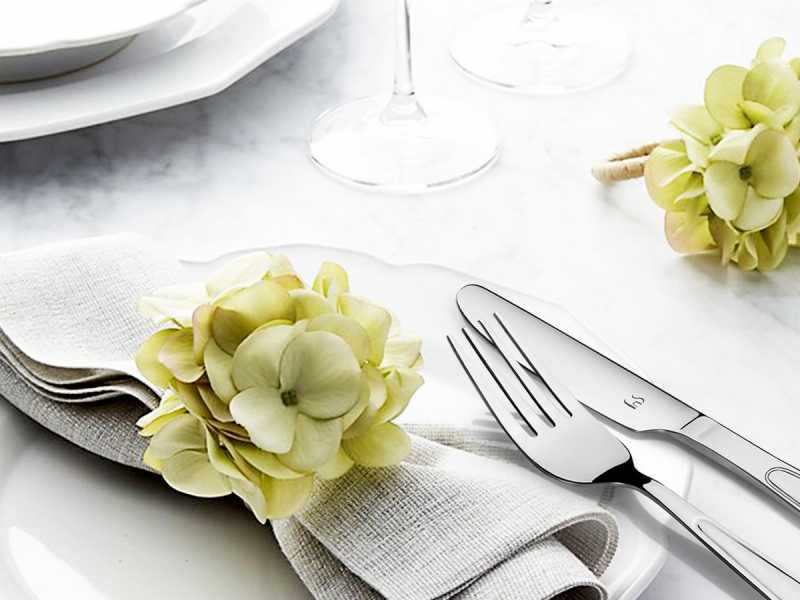 Moving Beyond Sweets: Dining Decor Gifts Trending This Diwali