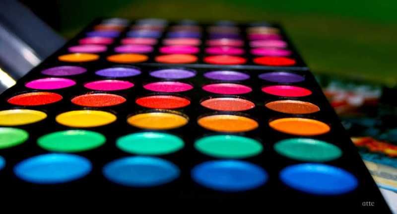 Multi Tasker Makeup : Eye Shadows - WiseShe