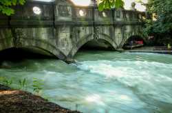 Munich diaries: Surfboarding in the middle of a garden on the Eisbach Welle