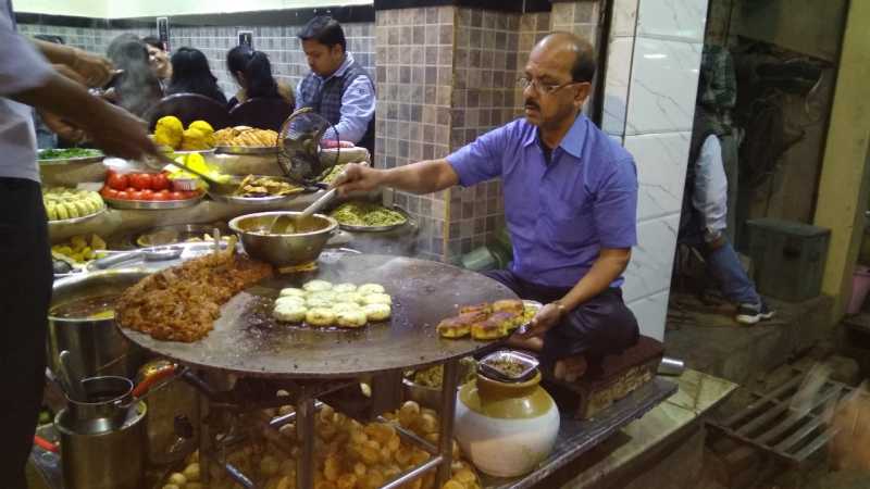 Must Try Popular Best Street Food Of Varanasi
