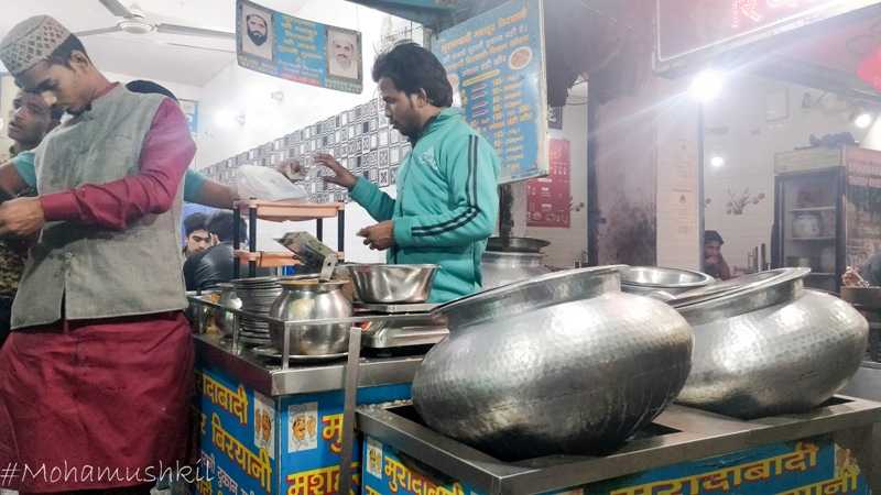 Must Eat Places In Delhi- Nizamuddin Dargah Chapter