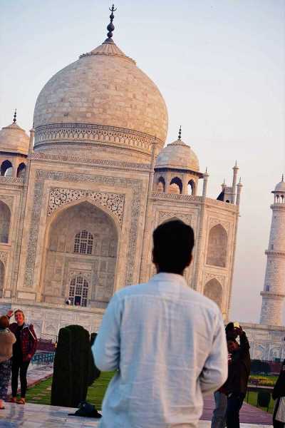My First Visit To The Top Wonder Of The World - Taj Mahal | Experiences & Memories