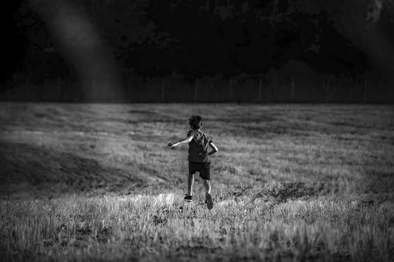 My Personal Best: UK Portrait Photographer Eszter Halasi - 121Clicks.com