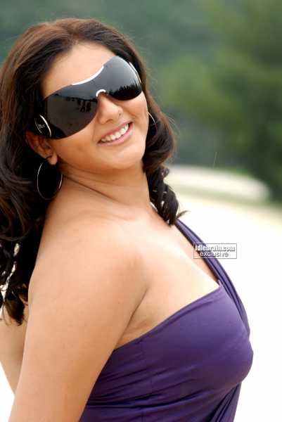 NAMITHA 36