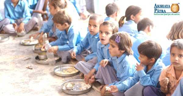 NGO In Lucknow, Its Kitchen And Mid-day Meal