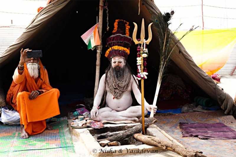 Naga Sadhus In Kumbh Mela, Prayagraj - Lemonicks - Le Monde, The Poetic Travels