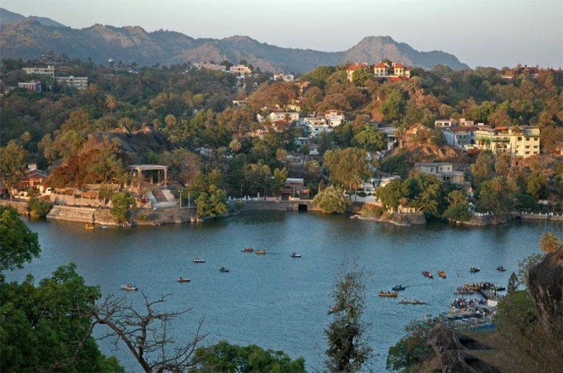 Nakki Lake