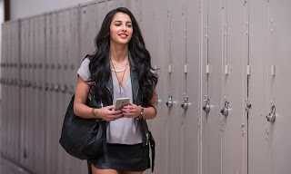 Naomi Scott HD Wallpapers