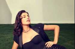 Nargis Fakhri latest hot wallpaper in Bold Black