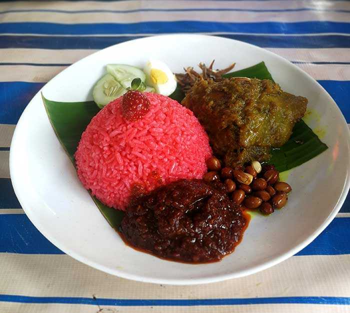 Nasi Lemak Strawberry Di Felda Palong 15