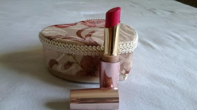 National Lipstick Day!  -Deals & Best Buys!