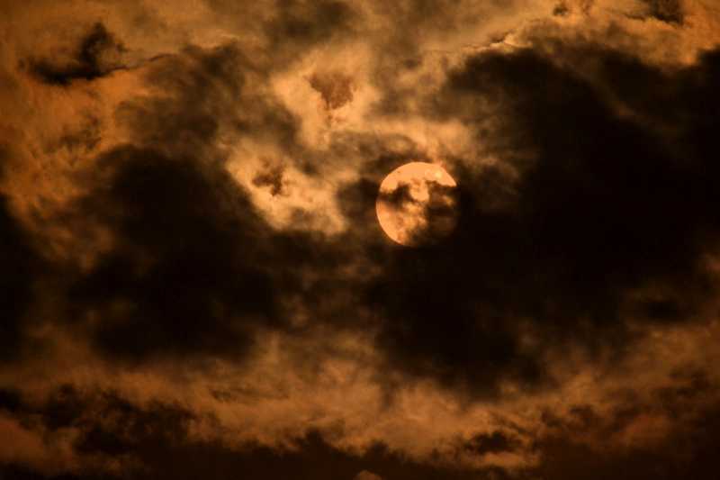 Nature : Too Real To Be True. Sun Hiding In The Clouds