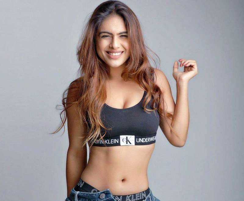 Neha Malik Actress Photos Pictures Gallery - Breezemasti