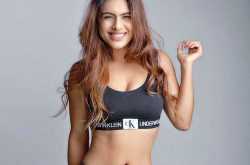 Neha Malik Actress Photos Pictures Gallery - Breezemasti