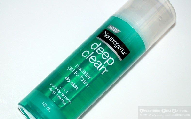 Neutrogena Deep Clean Micellar Gel To Foam Cleanser For Dry Skin Review | Everything-That Matters