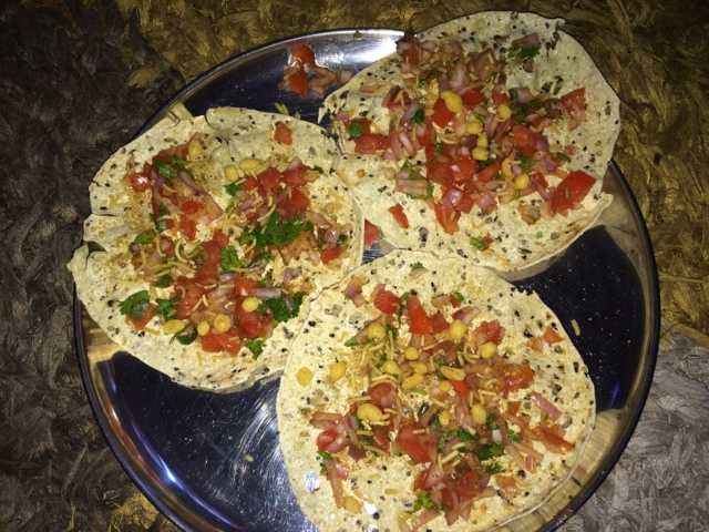 Nibbles 1 - Masala Papad