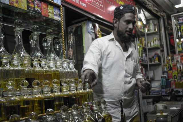 Night Walk Through The Ramzan Night Bazaar In Charminar - A Photologue