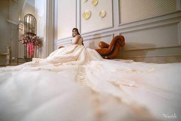 Noor And Akshay - An Engagement With A Cinderella Bride And Her Gorgeous Gown Trail - Witty Vows