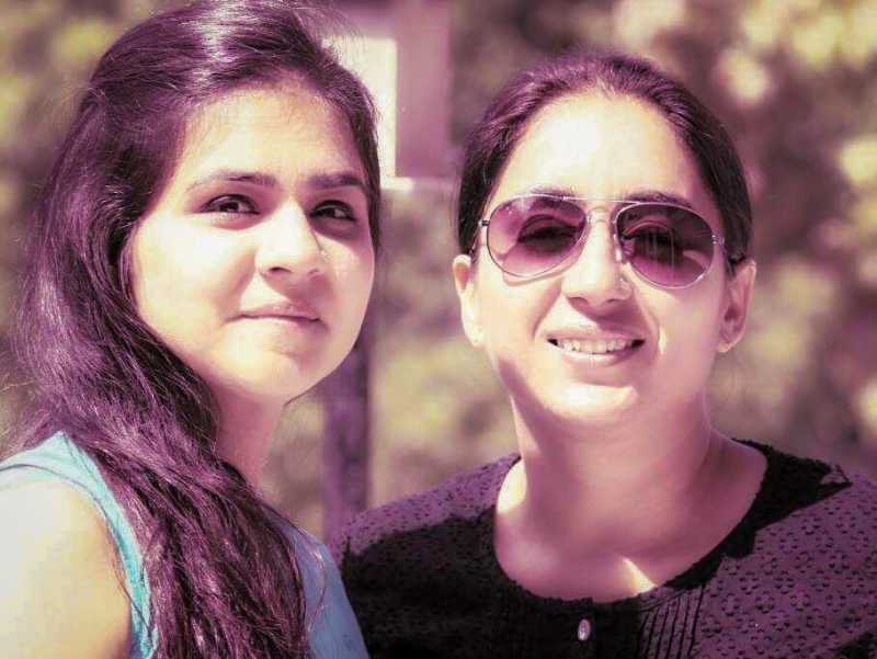 O Womaniya : These Women Are On A Journey To Highlight Indian Textiles