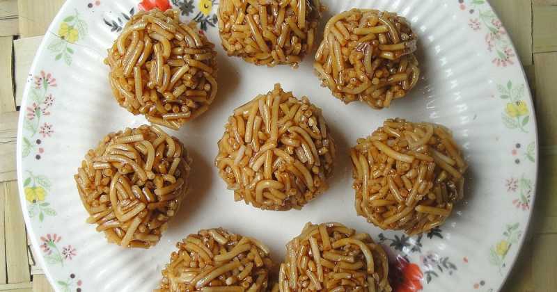 OOSI THENKUZHAL MANOHARAM RECIPE / MANOHARAM RECIPE / MANOHARAM WITH OOSI THENKUZHAL