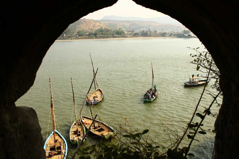 Of Jazeera, Janjira & Okra