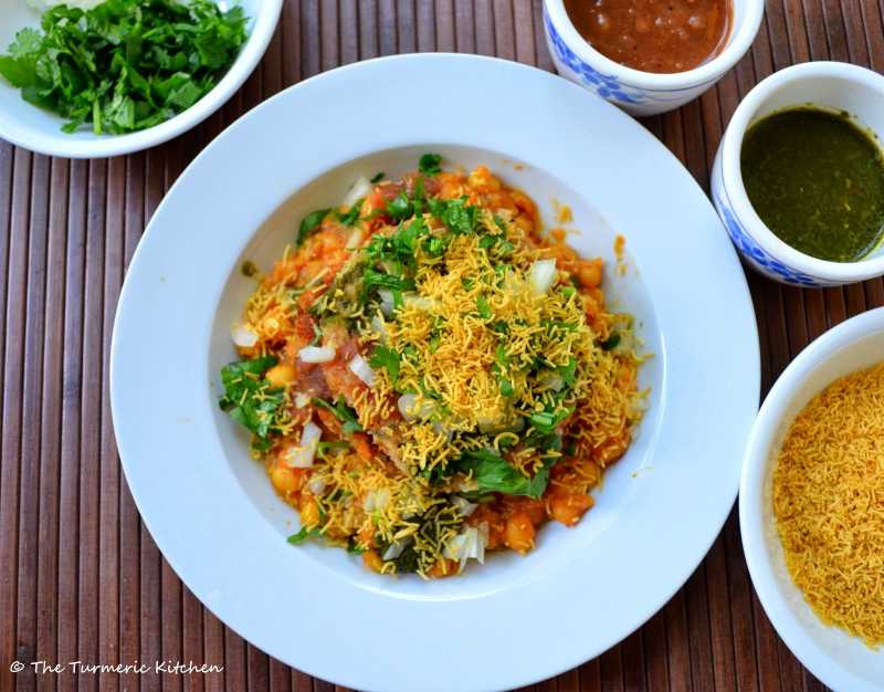 Oh! The Joys Of Entertaining ~ Ragda Pattice / Aloo Tikki Chaat~