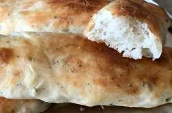 Olive Garden breadstick and fresh pasta - arthi amaran