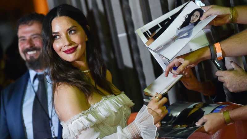 Olivia Munn Finds Little Support From 