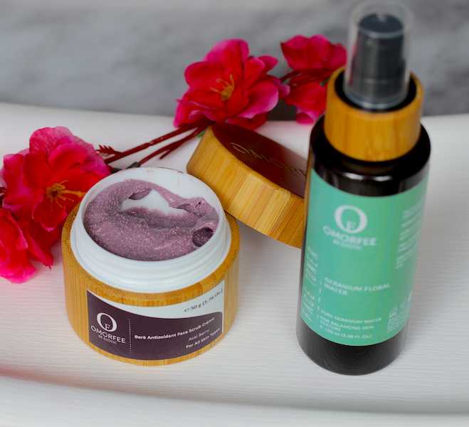 Omorfee Berè Antioxidant Face Scrub & Geranium Floral Water Review