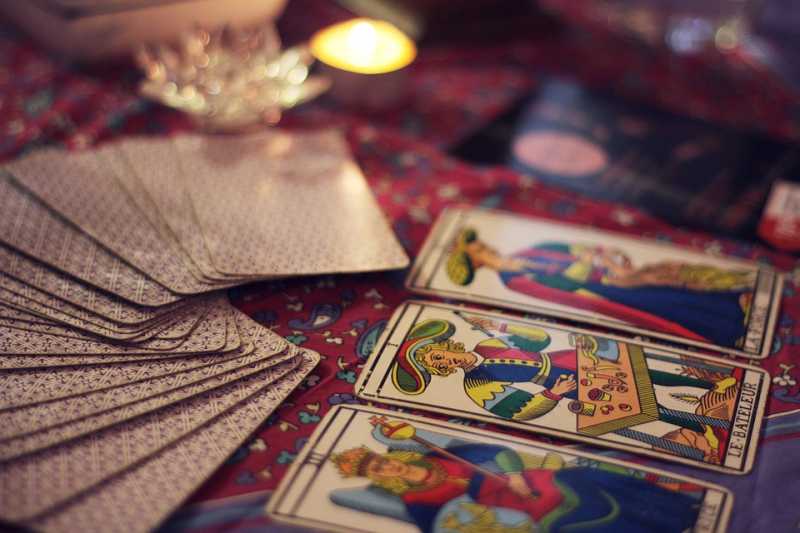 Online, Phone, And In-Person Tarot Readings: Pros And Cons Of Each - Astro Krsna