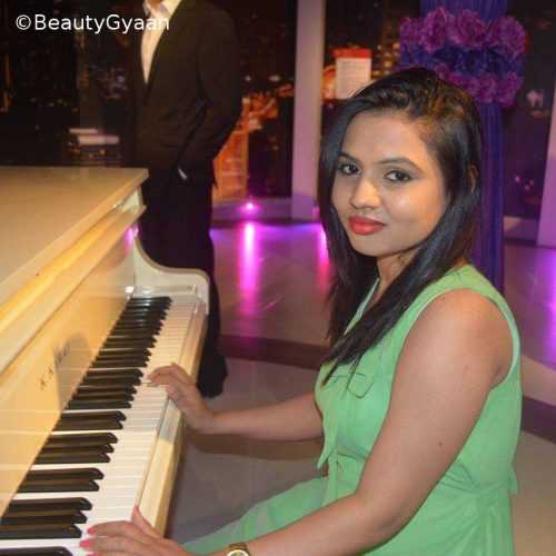 Outfit Of The Day OOTD : Mint Green Dress - BeautyGyaan