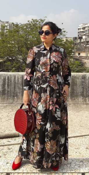 Outfit Of The Day - Pop Of Red