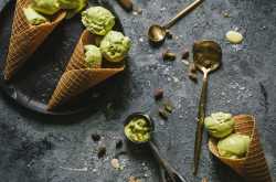 PISTACHIO LEMON ICE CREAM
