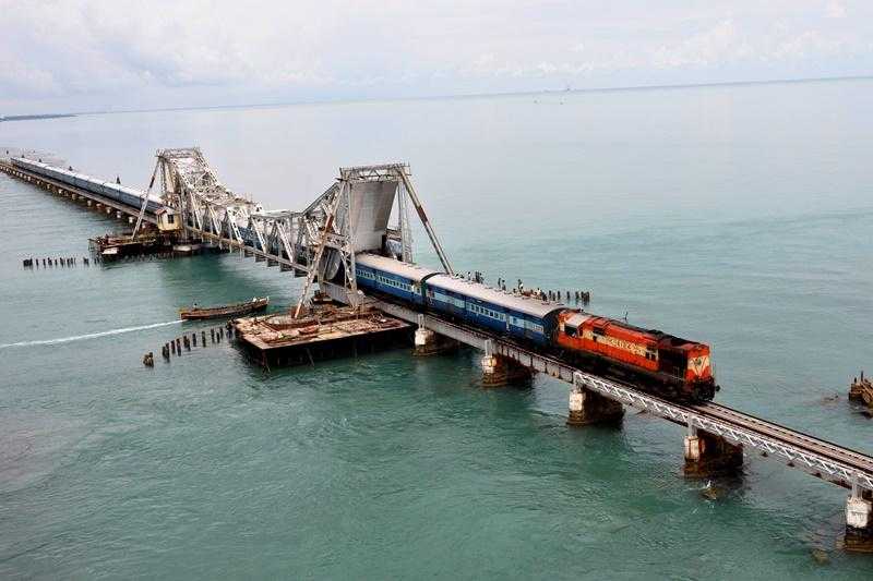 Pamban Bridge - HeartWeeping Story Of Weeping Man Statue