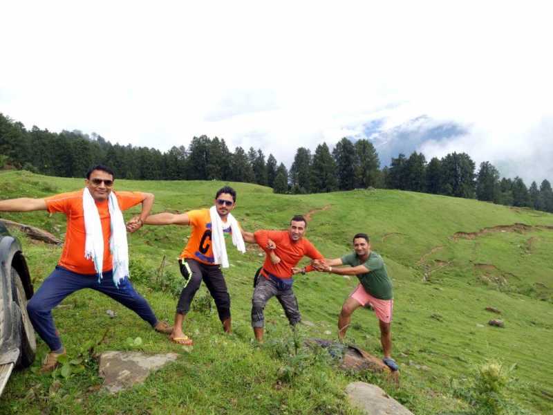 Pandav Shila, Shikari Mata Devi Road पाराशर झील से पांडव शिला शिकारी माता मार्ग की यात्रा