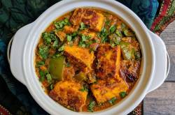 Paneer Tikka Masala Recipe | VegeCravings