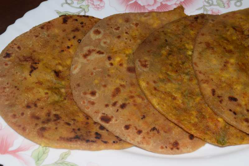 Paneer Veggies Paratha Recipe