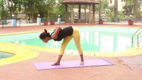 Parsvottanasana Pyramid Pose | DailyHealthNeeds.com