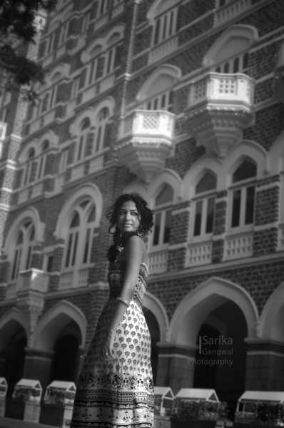 Peeche Mudkar Dekha Tha Aaj…