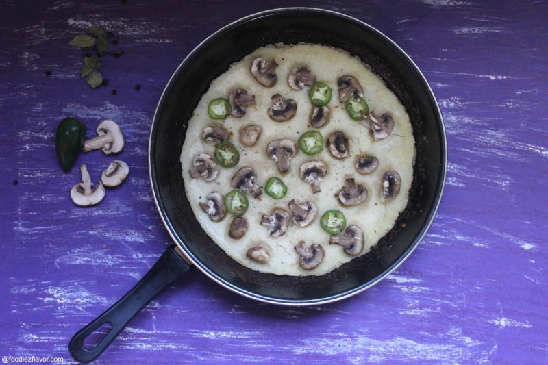 Peppery Mushroom Uttapam (No Cheese Mushroom Semolina Pizza) - Foodiezflavor.com