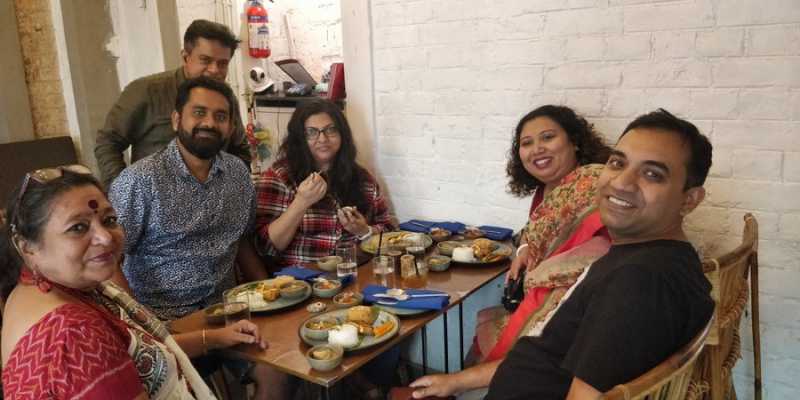 Phenomenal Firingee Thala By Pritha Sen Is A Fabulous Start To Nabo Barsho At Ekdalia Rd | Pikturenama