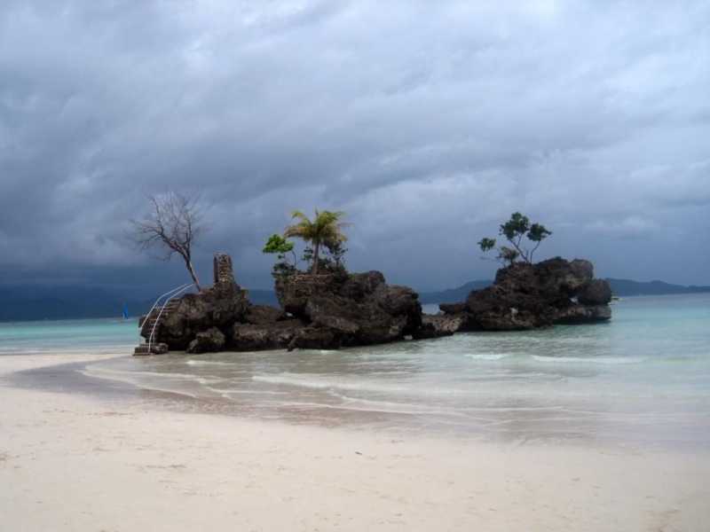 Philippines - 15 Reasons Why You Should Travel - IMTravelin