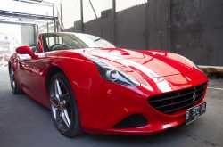 Photo Blog: Photo Ferrari Calipornia Misterius di Nadia Auto Graha