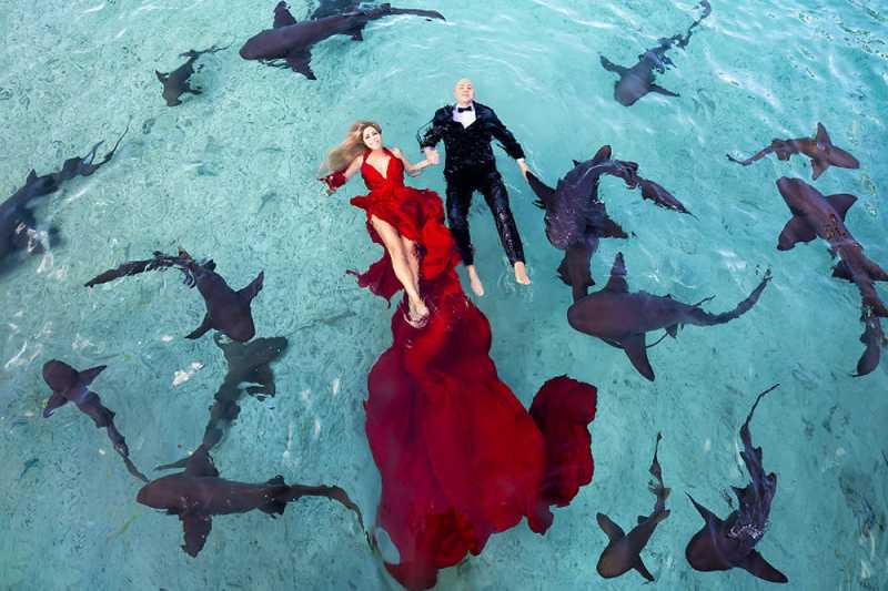 Photographer Adam Opris Captured Engagement Shoot With Adventurous Couple In An Epic Way - 121Clicks.com