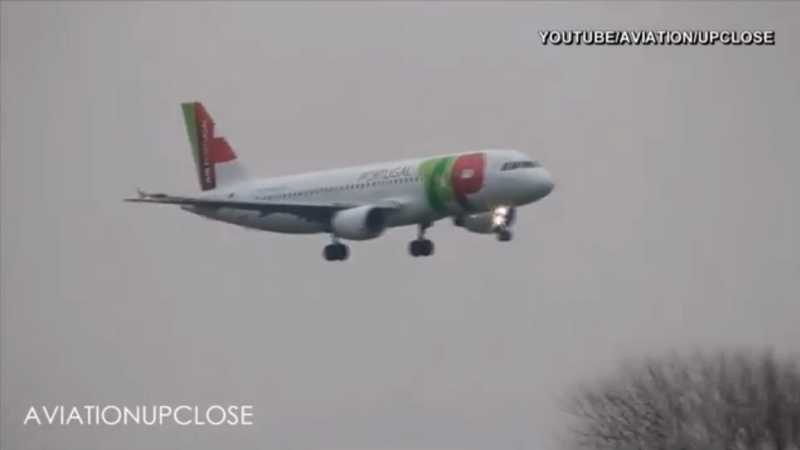 Pilot Struggles To Land As Dangerously Strong Winds Rock Plane