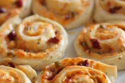 Pizza Pinwheel Buns