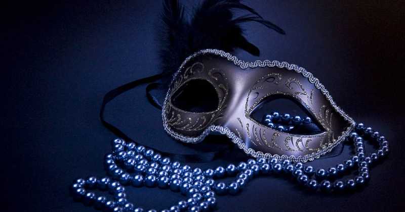 Poetry: The Mask