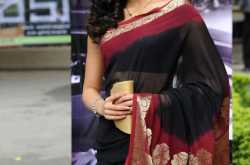 Pranitha Looking Hot In Saree